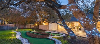 Beautiful Texas ranch house with Game Room, Private basketball court & Minigolf