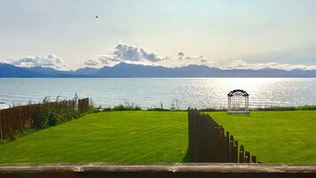 Traditional Cottage, 3 Bedrooms, Non Smoking, Ocean View | Beach/ocean view