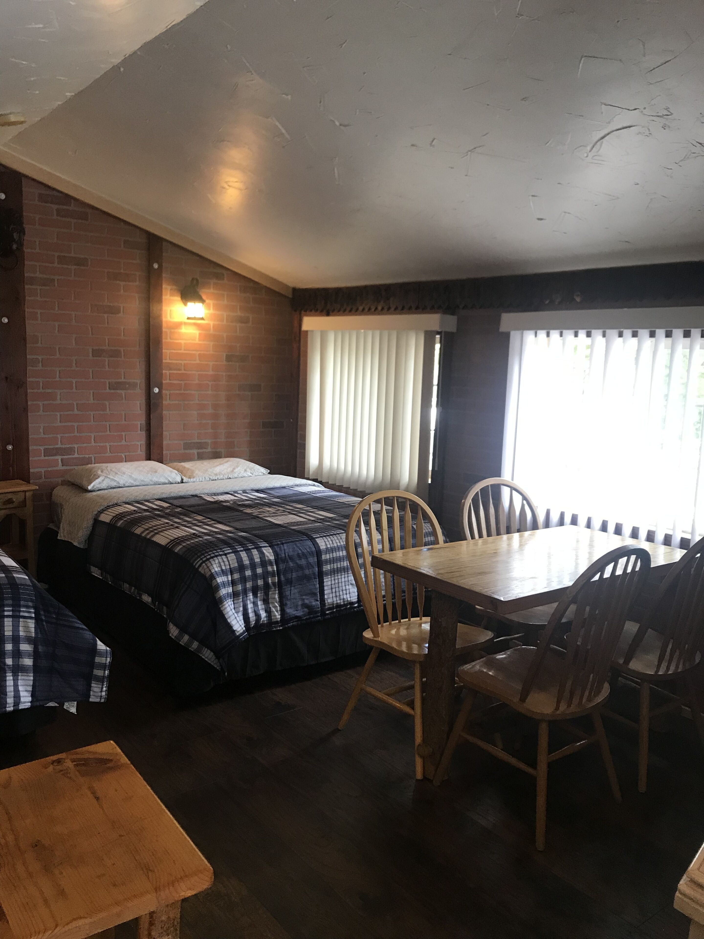 舒适小屋, 2 张大床, 无烟房 (Cabins 1 or 2) | 床单