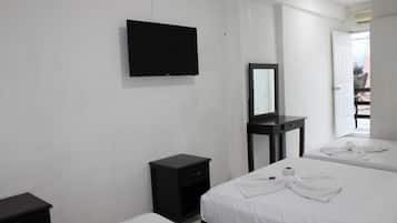 Standard Room, Multiple Beds | Hypo-allergenic bedding, individually decorated, desk, blackout drapes