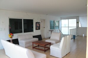 Sala de estar en el lobby