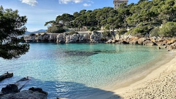 Beach nearby, sun loungers
