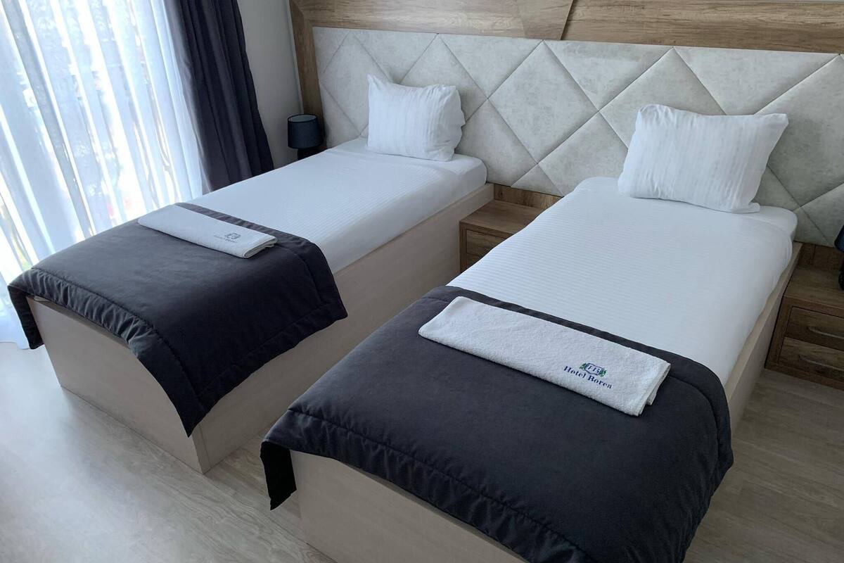 Deluxe-Zweibettzimmer, 2 Einzelbetten, barrierefrei, Parkblick