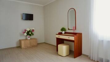 Studio Deluxe, 1 lit double, non-fumeurs | Chambres insonorisées, Wi-Fi gratuit, draps fournis