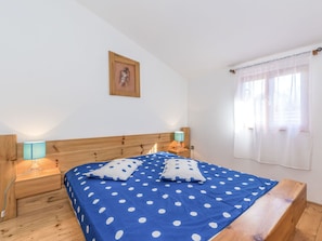 3 bedrooms, free WiFi - Stunning private villa for 6 people with A/C, WIFI, TV, terrace and pets allowed (Pazin)