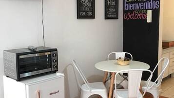 Micro-ondas, chaleira elétrica