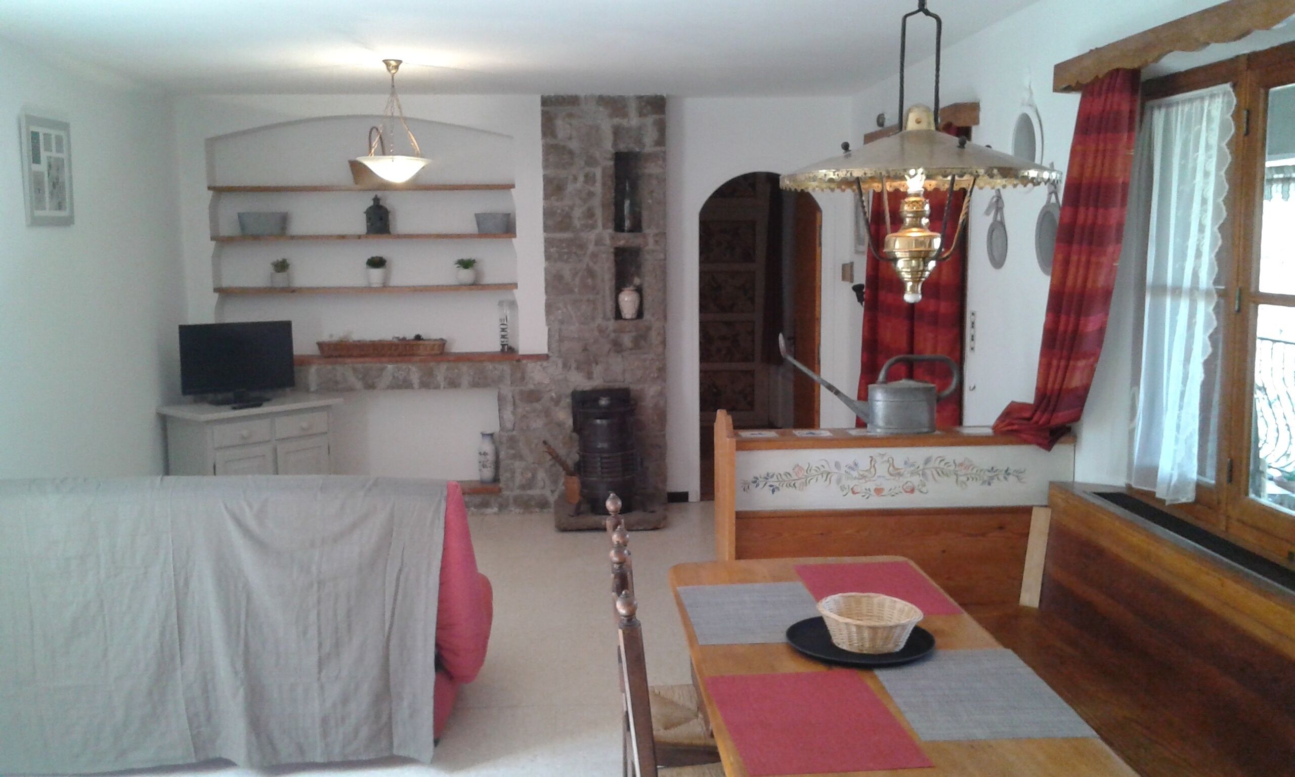 In Balazuc: Rural cottage for two people, Translatour, river at 300m