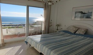 2 bedrooms, iron/ironing board, Internet, bed sheets