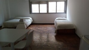 In-room safe, free WiFi, bed sheets - Apartamentos MDZ (Mendoza)