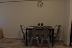 In-room dining - Apartamentos MDZ (Mendoza)