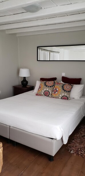 2 dormitorios, tabla de planchar con plancha, wifi gratis y ropa de cama