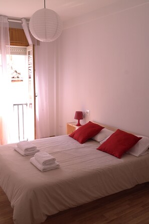 2 slaapkamers, een strijkplank/strijkijzer, wifi, beddengoed