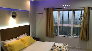 9 bedrooms, desk, iron/ironing board, free WiFi