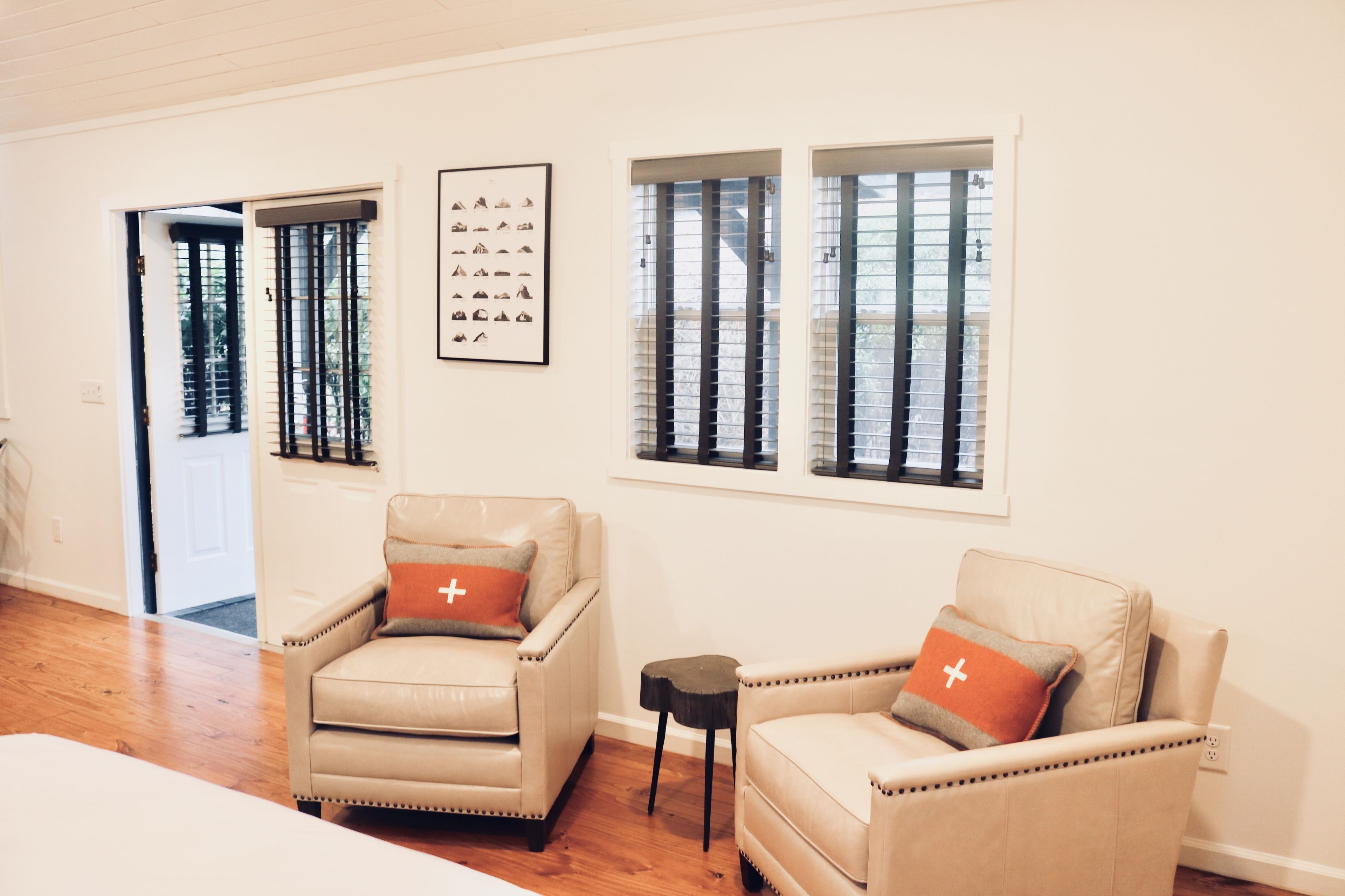 1 bedroom, premium bedding, iron/ironing board, travel cot