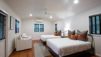 1 bedroom, premium bedding, iron/ironing board, travel cot