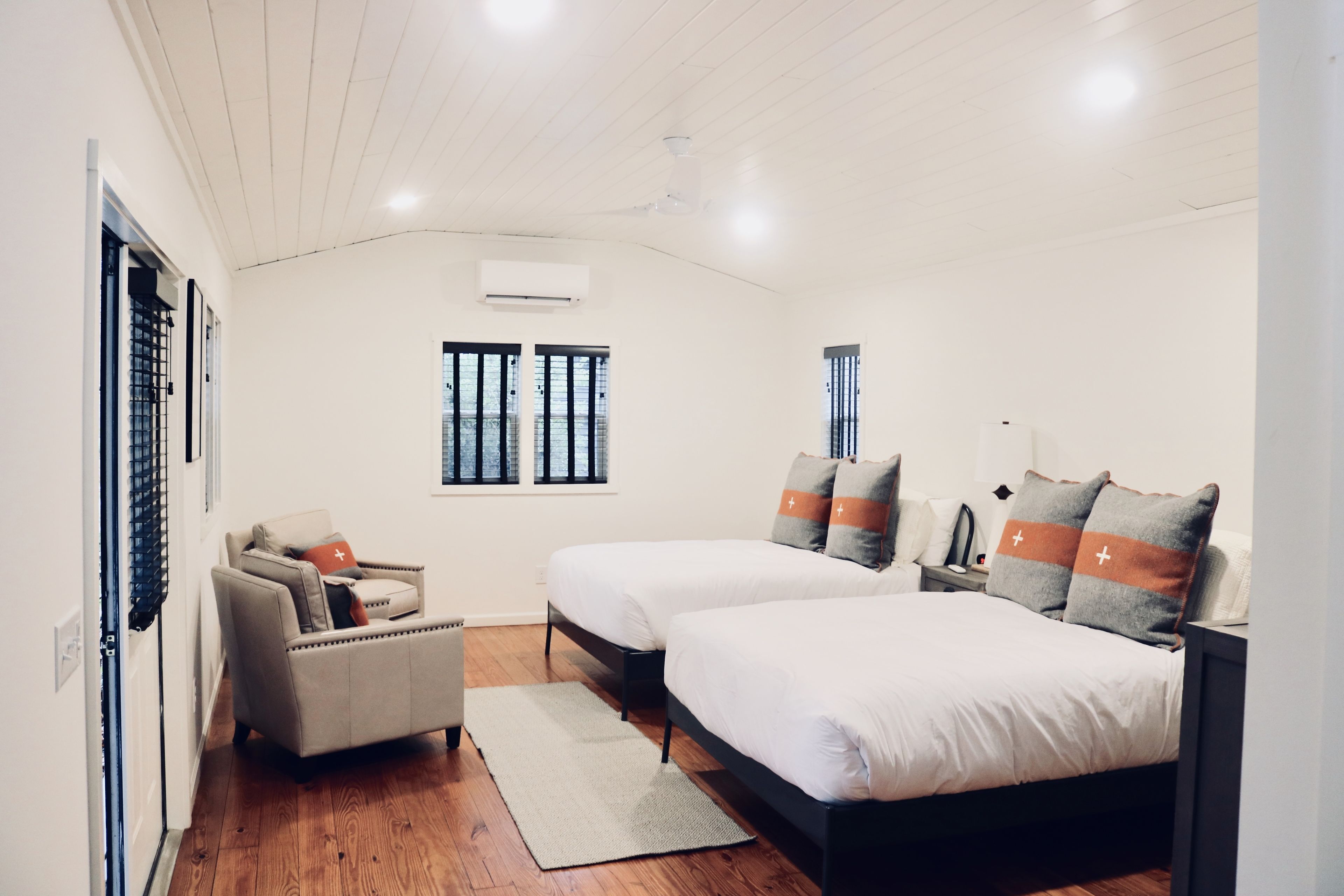 1 bedroom, premium bedding, iron/ironing board, travel cot