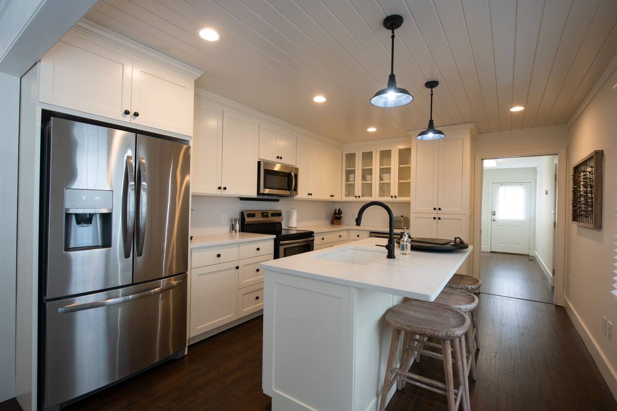 Deluxe Villa, Multiple Beds, Non Smoking, Hill View | Private kitchen
