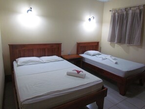 Triple Room, Multiple Beds, Non Smoking, Garden View