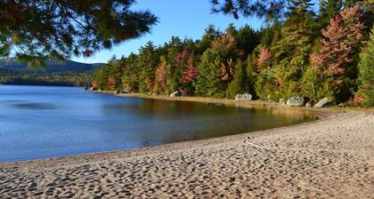 Cabin w/ Private Beach. Views of Mountains, Lake and Sunset! Close to Acadia NP!