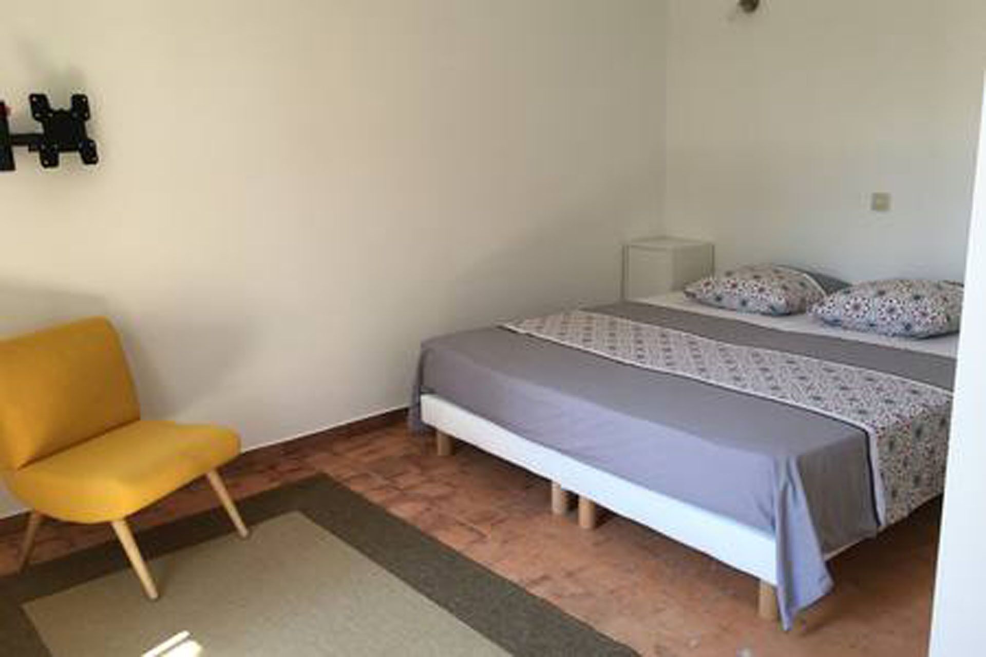 Olive trees - 1 bedroom, parking, terrace, private entrance, garden view, swimming pool