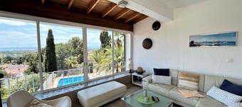 Villa  avec piscine privée + WiFi (fibres),  air conditionné, vue mer