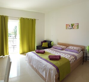 1 bedroom, iron/ironing board, free WiFi, bed sheets