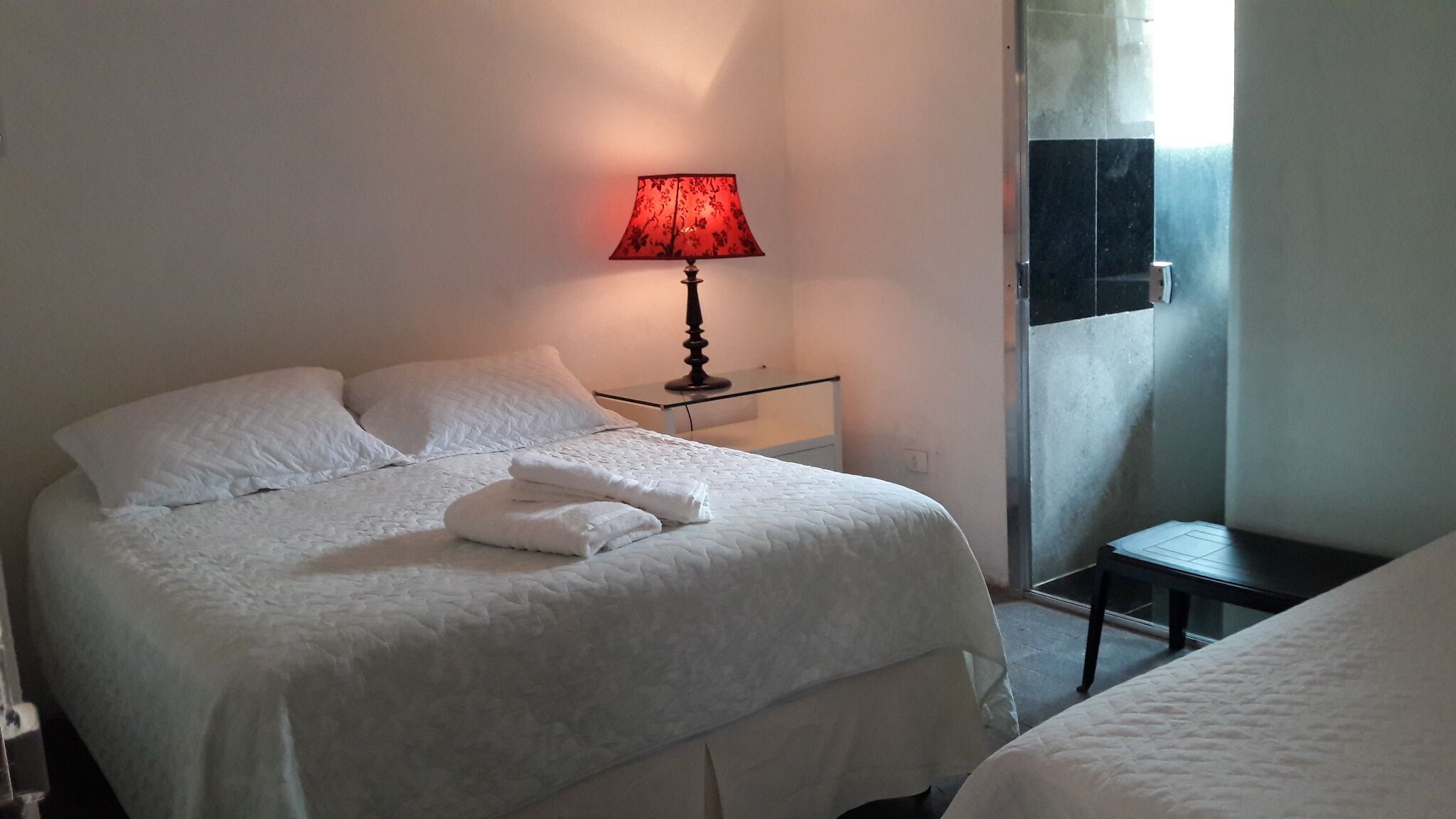 BREAKFAST AND DINNER INCLUDED NATURAL SWIMMING POOL - BOAT CANYONS