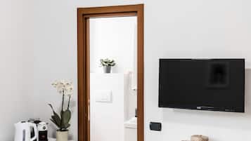 Caja de seguridad en la habitación y cortinas blackout