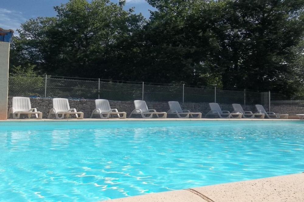 In Balazuc (classified village): 4 p gite + swimming pool and river!