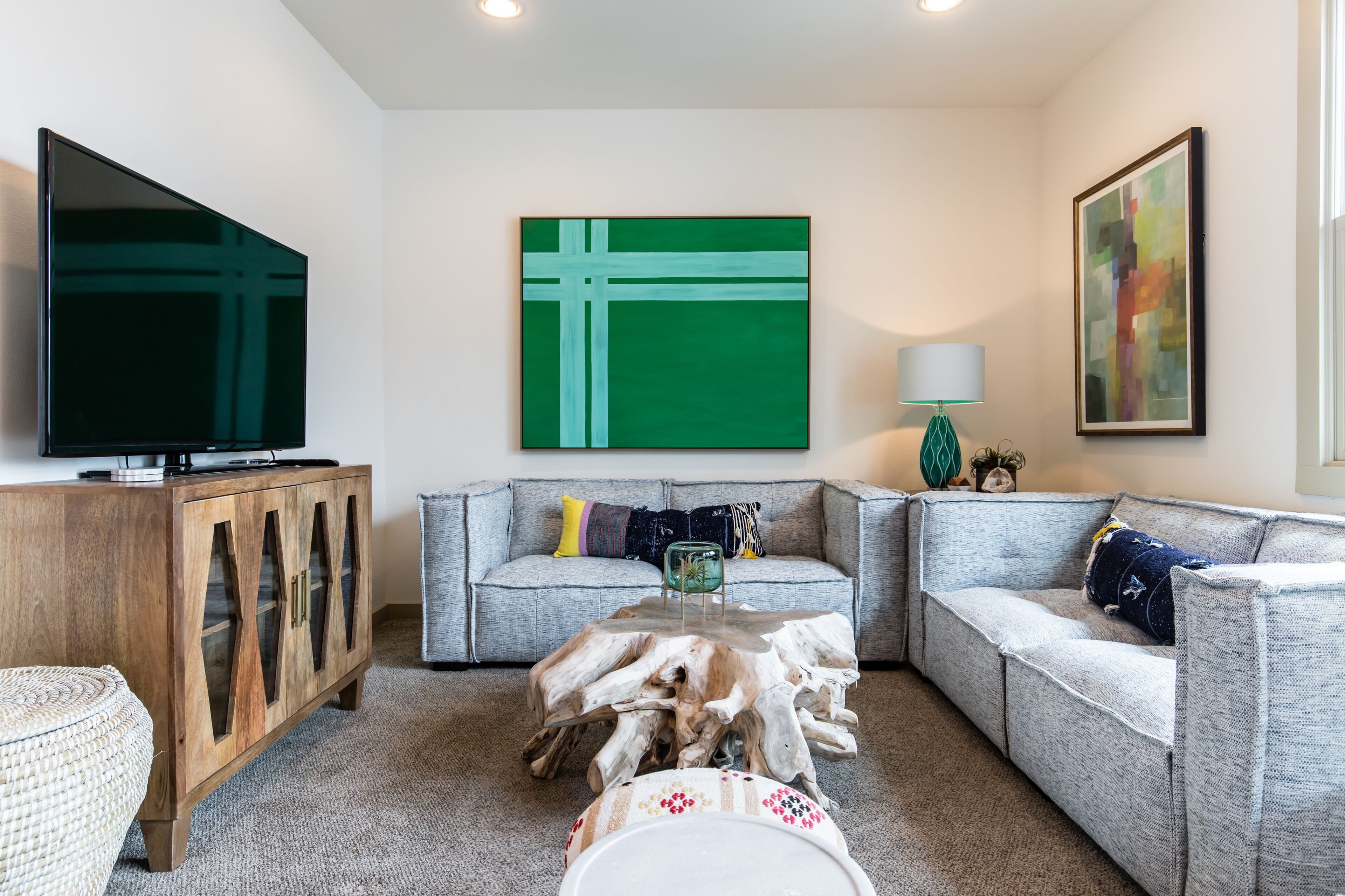 Fabulous 2 Bedroom Guest House-Magnolia Area!