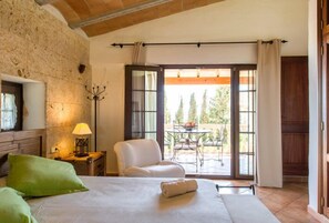 5 habitaciones y caja de seguridad en la habitación 