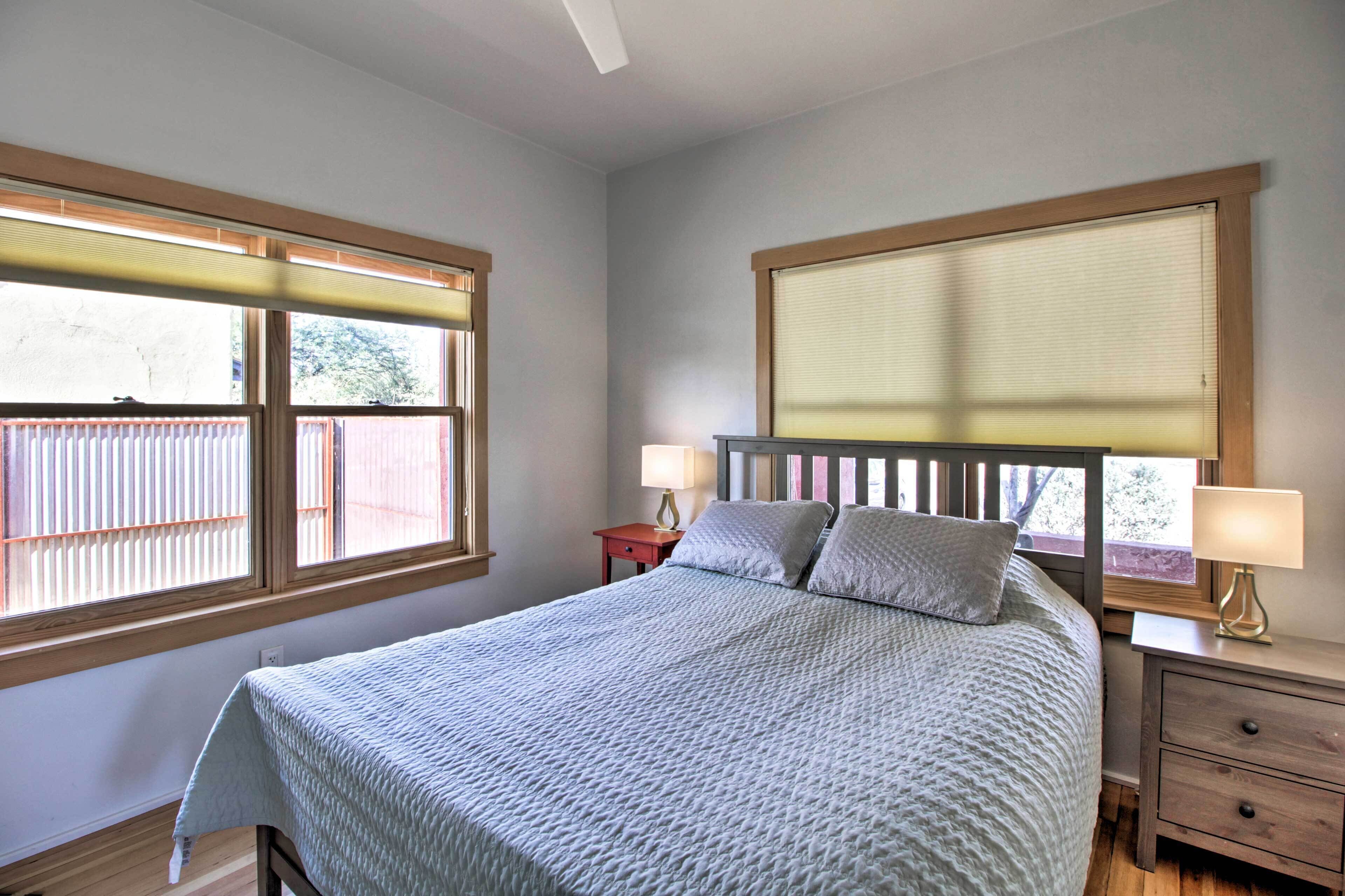 Unique & Historic Abode: Explore Downtown Tucson!