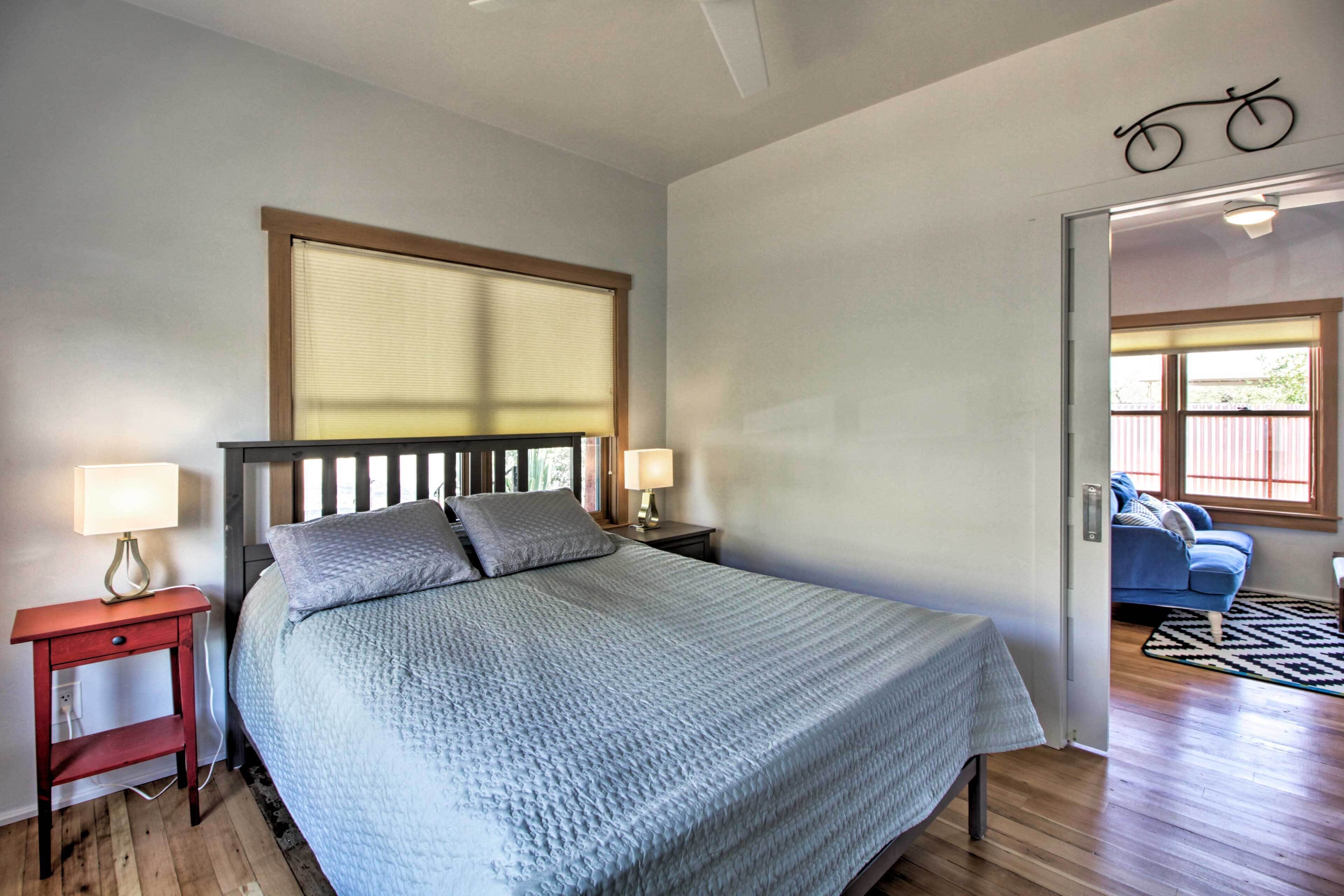 Unique & Historic Abode: Explore Downtown Tucson!