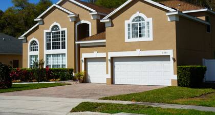 Orlandon hyvin viihtyisä, "Home by the Trails" Ocoee Floridassa on välttämätöntä nähdä.