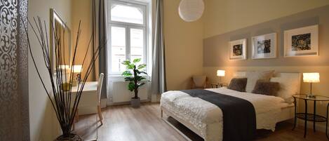 4 chambres, fer et planche à repasser, Wi-Fi, literie fournie