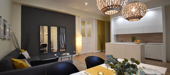 Beautiful central 4 bedroom / 4 bathroom