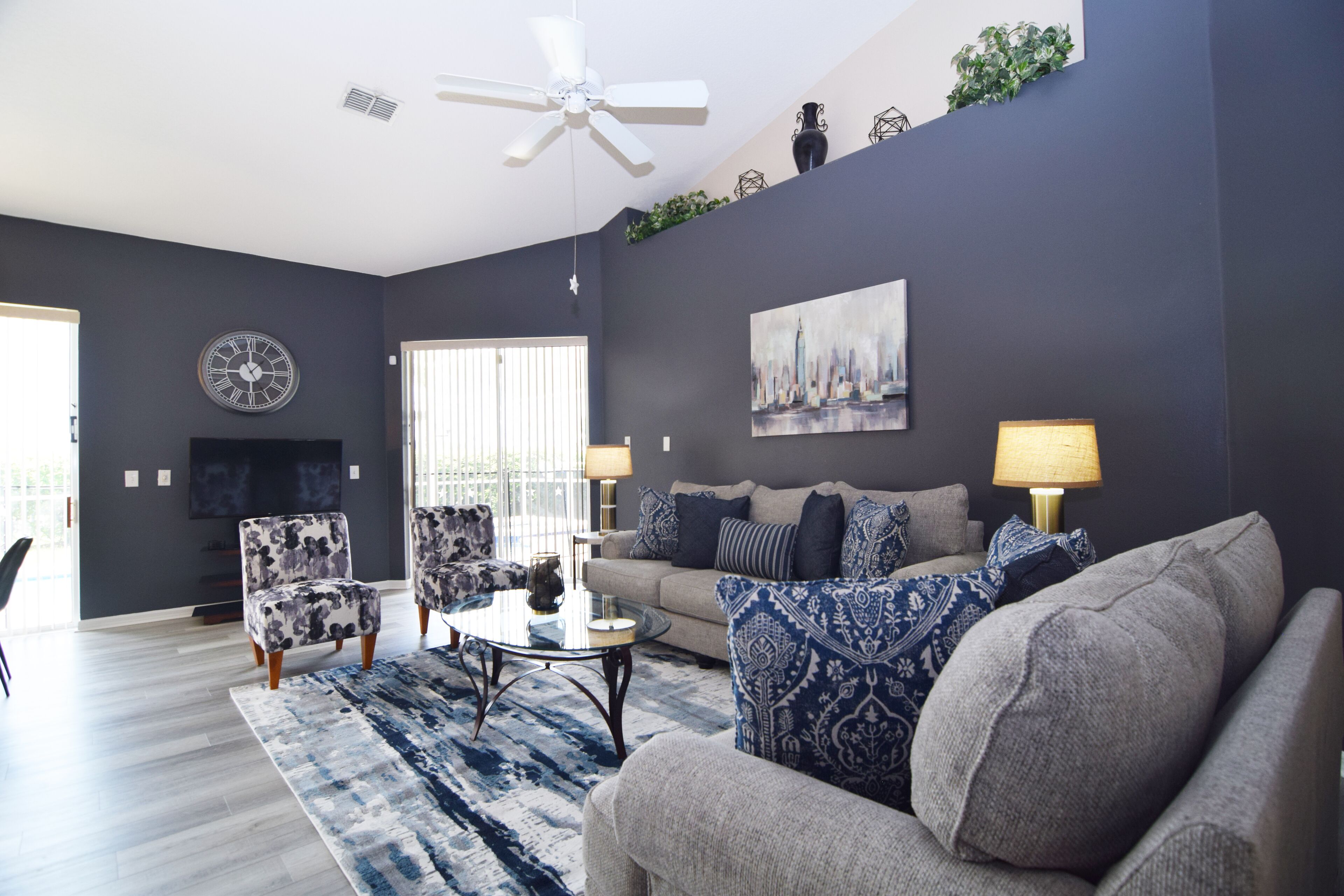 Stunning 3 bed/2 bath home, west-facing private pool, 8 miles to Disney!