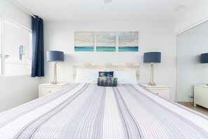 3 bedrooms, travel crib, free WiFi, bed sheets