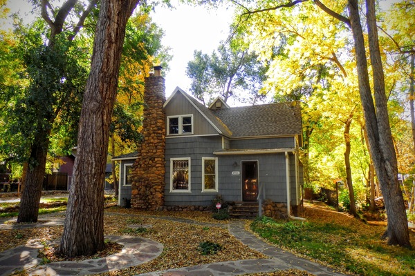 Exterior: STREAMSIDE Tree Canopy, Firepit, and Bistro Flag Stone Patio