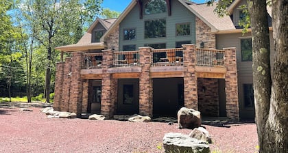 ¡Para estrenar! Cedar Spring Lodge ... Absolutamente increíble propiedad!