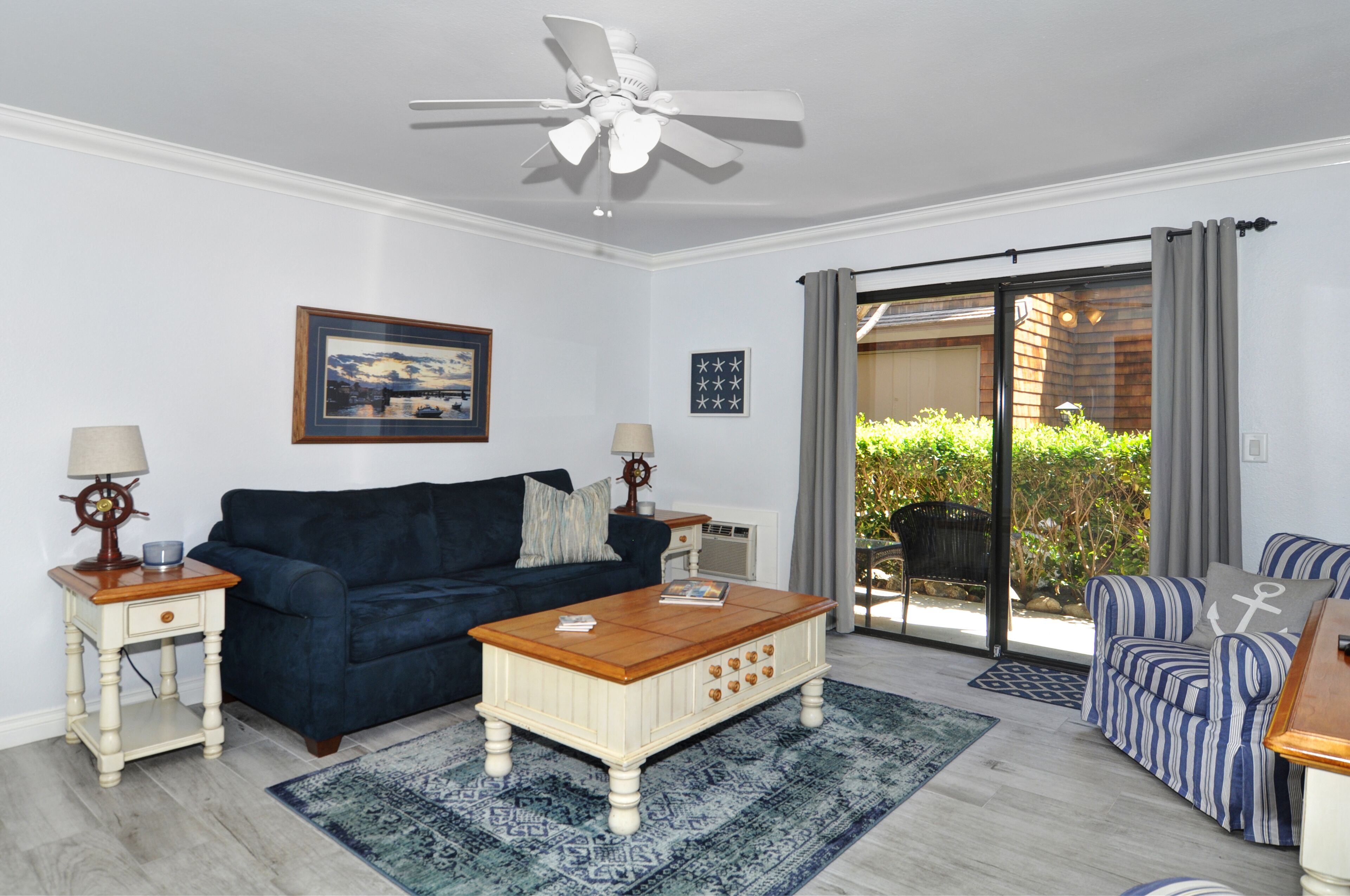 Ready to ESCAPE?! Relaxing Creeks! Walk to Beach!- HARBOR COVE
