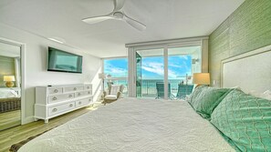 3 bedrooms, desk, iron/ironing board, travel cot