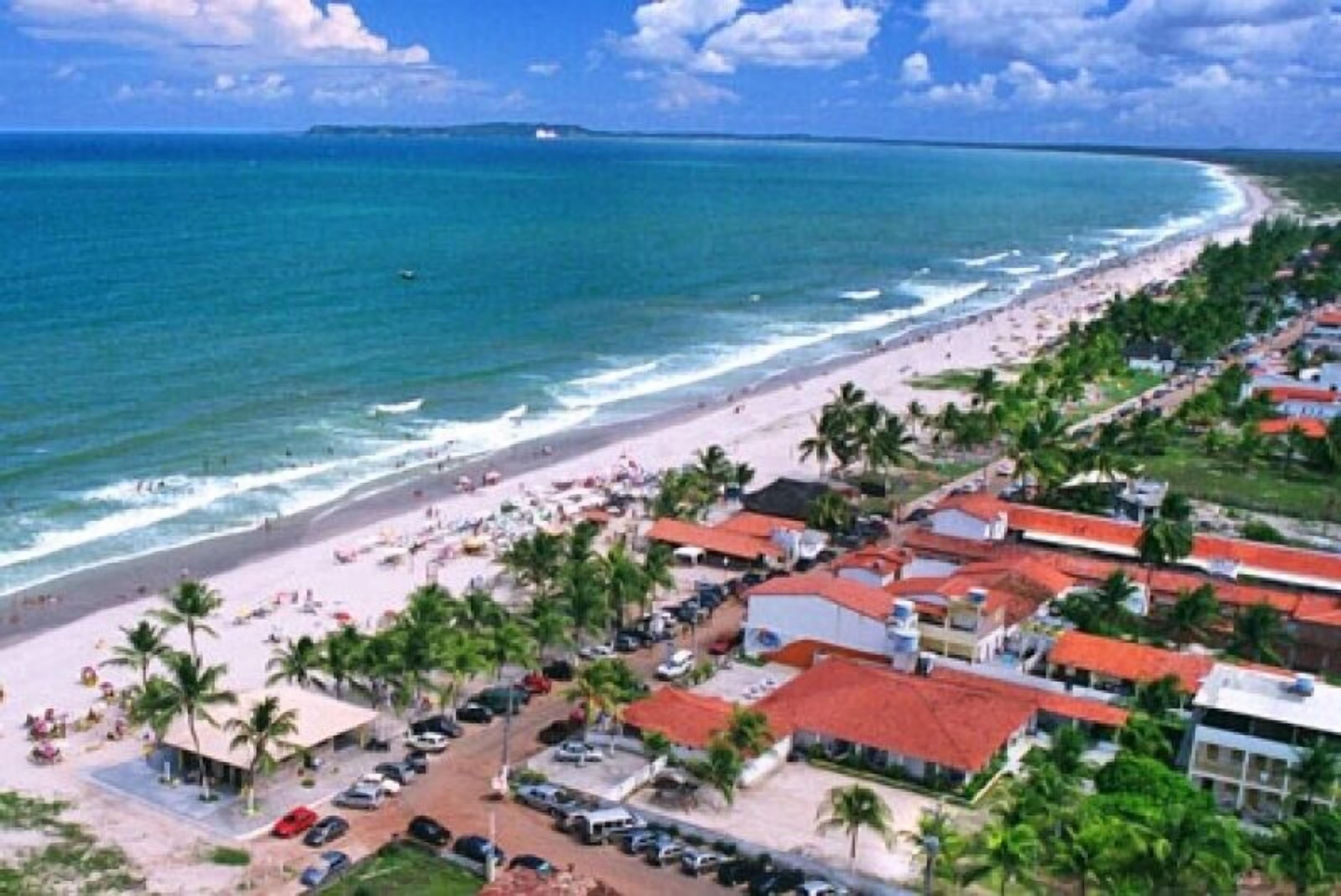 
Aerial view of Guaibim beach - Morro de São Paulo, in the background