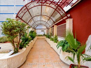 Property grounds - Nice apartment for 3 people with pool, A/C and TV (Benidorm)