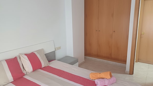 1 chambre, Wi-Fi gratuit, draps fournis