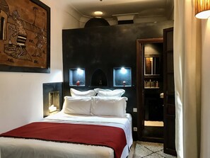 4 bedrooms, in-room safe, iron/ironing board, free WiFi