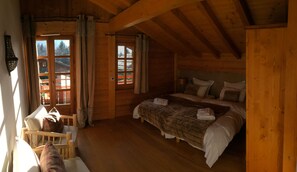 5 chambres, fer et planche à repasser, Wi-Fi, draps fournis