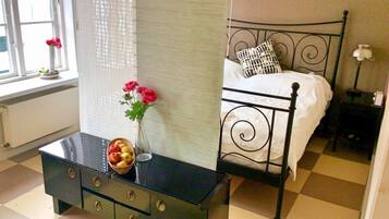 Bügeleisen/Bügelbrett, kostenloses WLAN, Bettwäsche