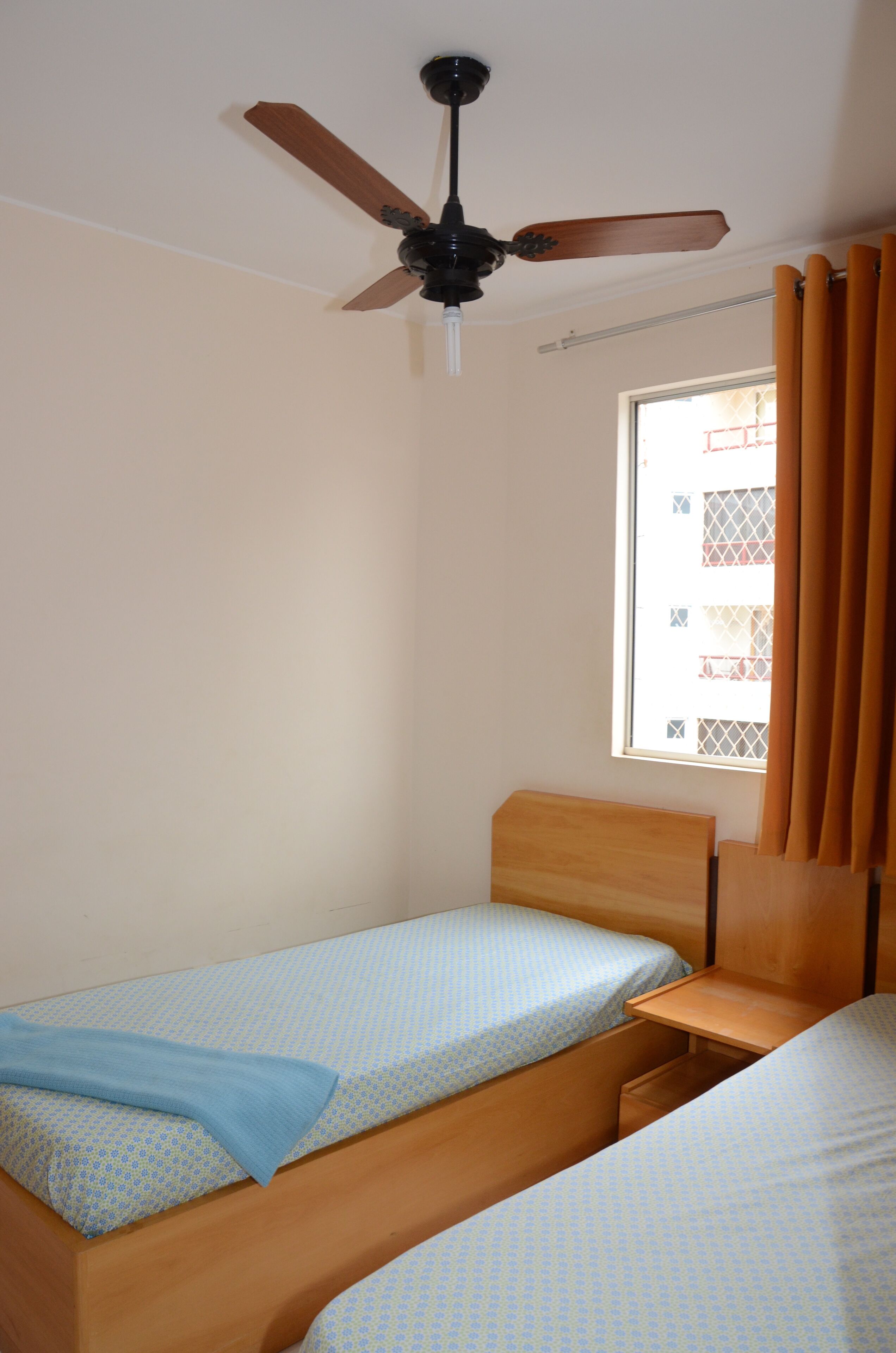 APARTMENT IN GREAT LOCATION AND ENJOY AREA OF LEISURE!