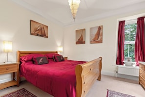 5 bedrooms, in-room safe, iron/ironing board, travel crib - Large, Luxury, Holiday Cottage In Tresaith, Cardigan Bay, West Wales (Tresaith)